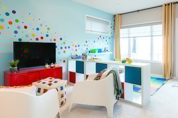 comparing-design-styles-basement-family-room-tallinn